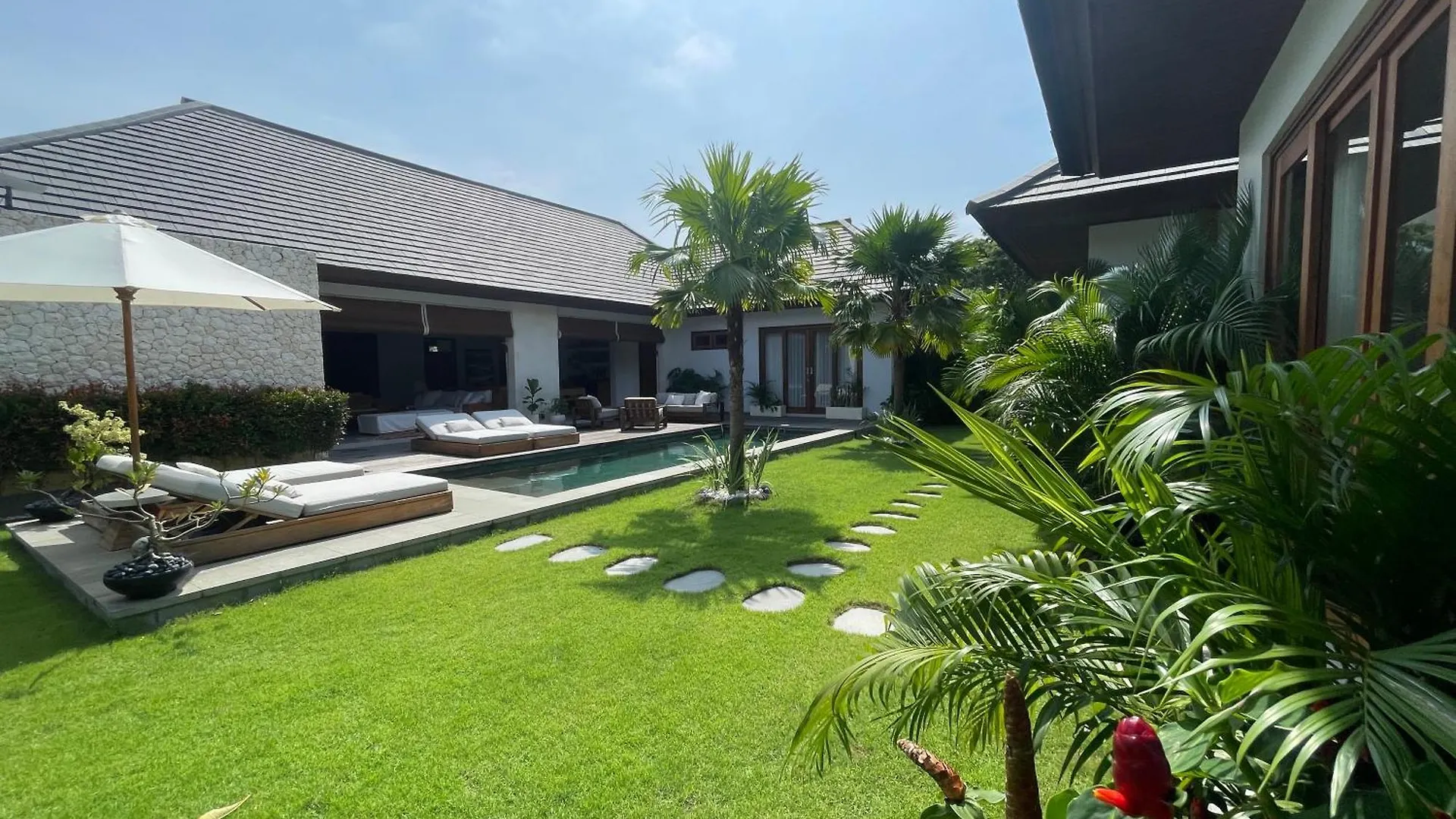 Villa Merah Nusa Dua  0*, Nusa Dua (Bali)